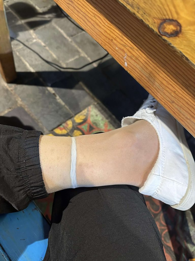 丝袜捆绑腿部穿搭 / Stocking bondage leg outfit