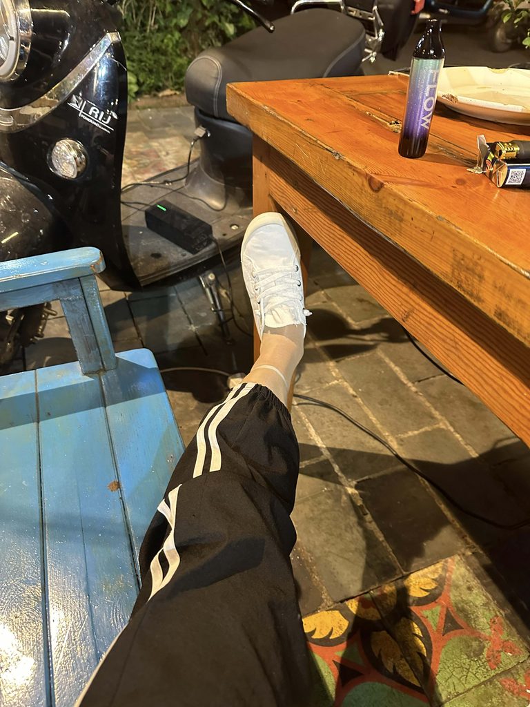 穿丝袜外出约会的腿部图片 / Stockings outfit during a date