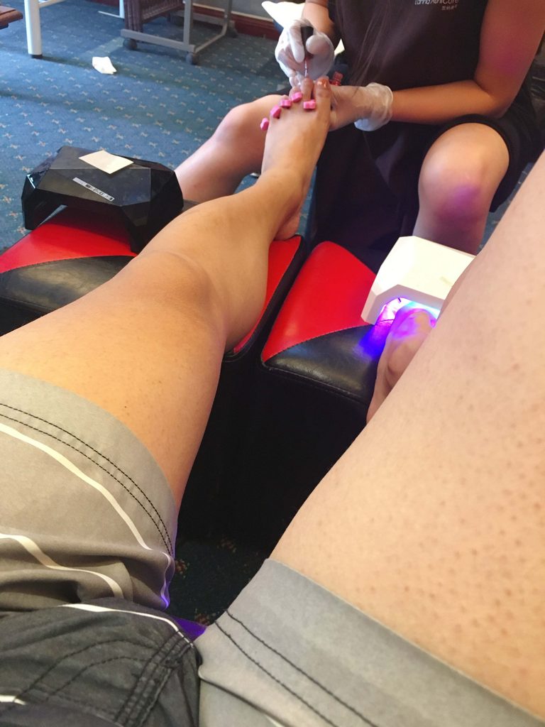 男士脚美甲修甲过程 / Men's pedicure nail trimming process
